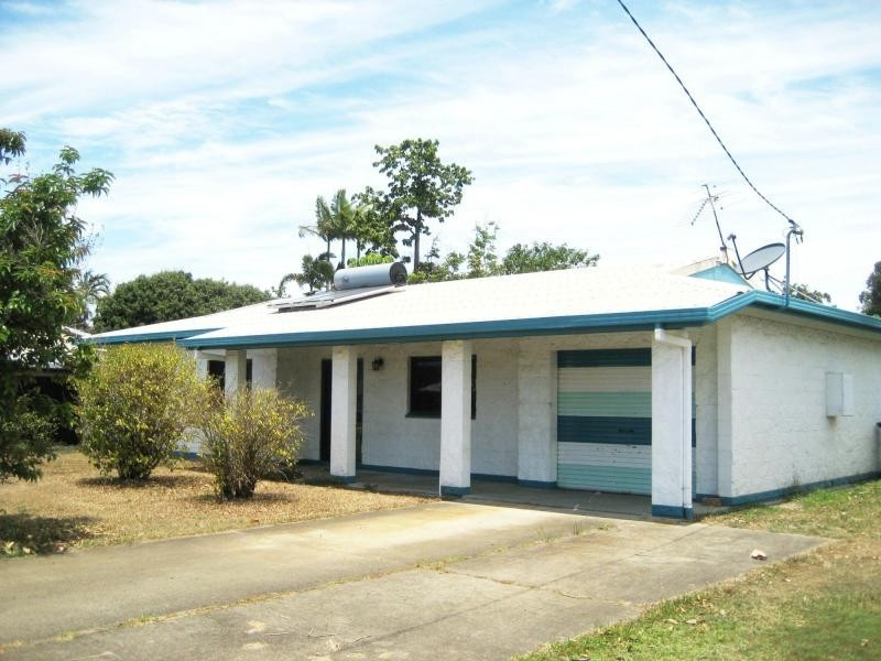 9 Ferguson Street, Cardwell QLD 4849