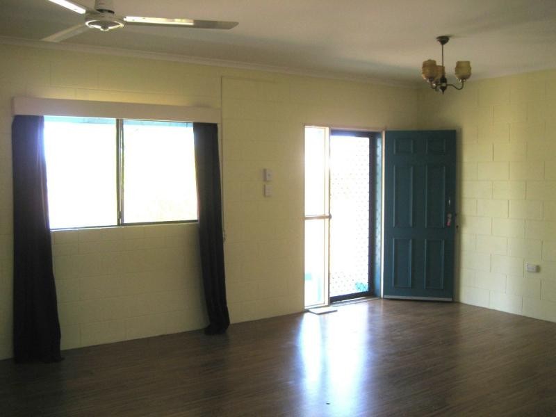 9 Ferguson Street, Cardwell QLD 4849