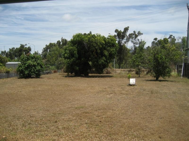 9 Ferguson Street, Cardwell QLD 4849