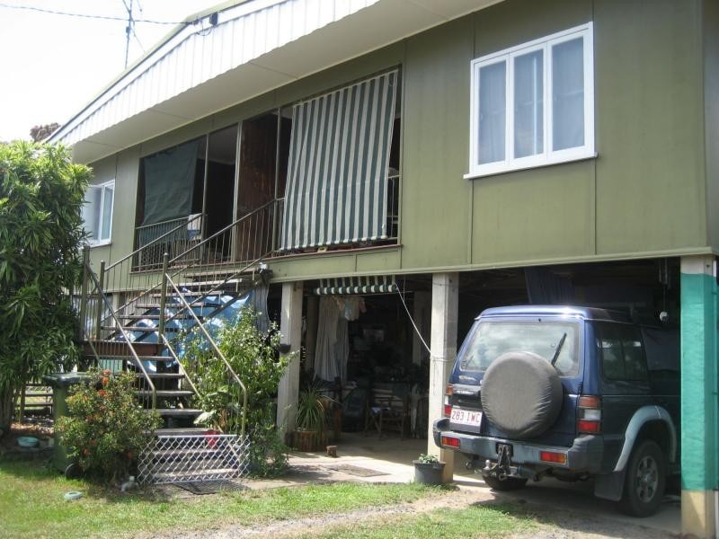 147-149 Victoria Street, Cardwell QLD 4849