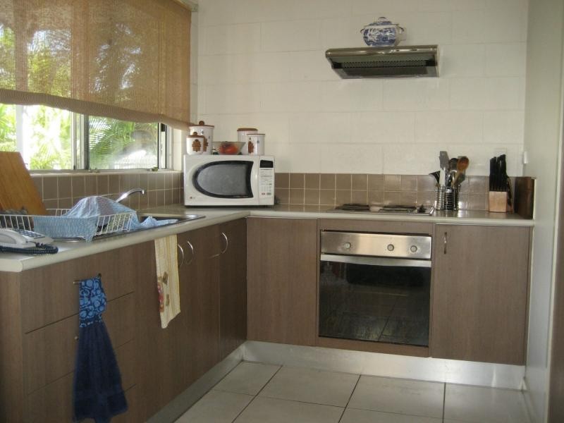 Unit 4/13 Toohey Street, Cardwell QLD 4849