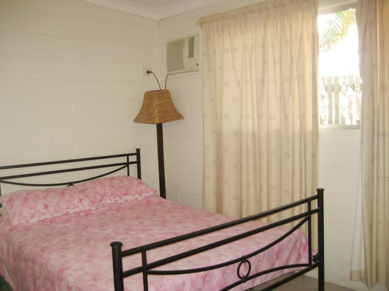 Unit 4/13 Toohey Street, Cardwell QLD 4849