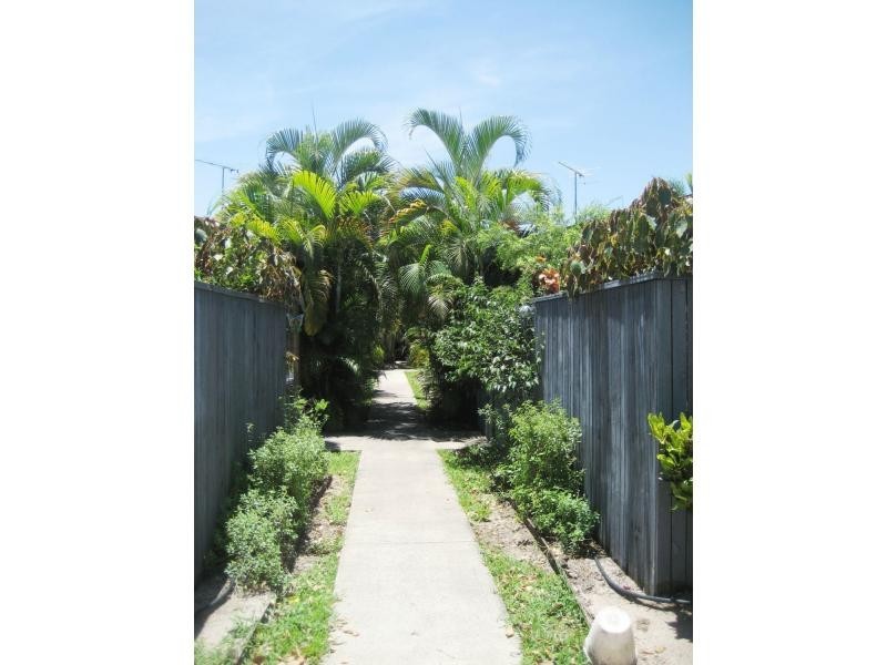 Unit 4/13 Toohey Street, Cardwell QLD 4849