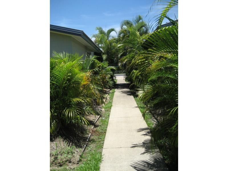 Unit 4/13 Toohey Street, Cardwell QLD 4849