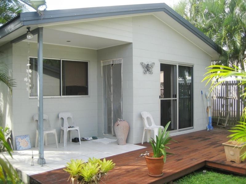 Unit 4/13 Toohey Street, Cardwell QLD 4849