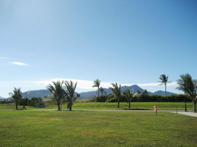 33 Trade Winds Drive, Cardwell QLD 4849