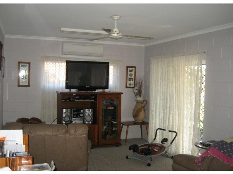 10 Lawson Drive, Cardwell QLD 4849
