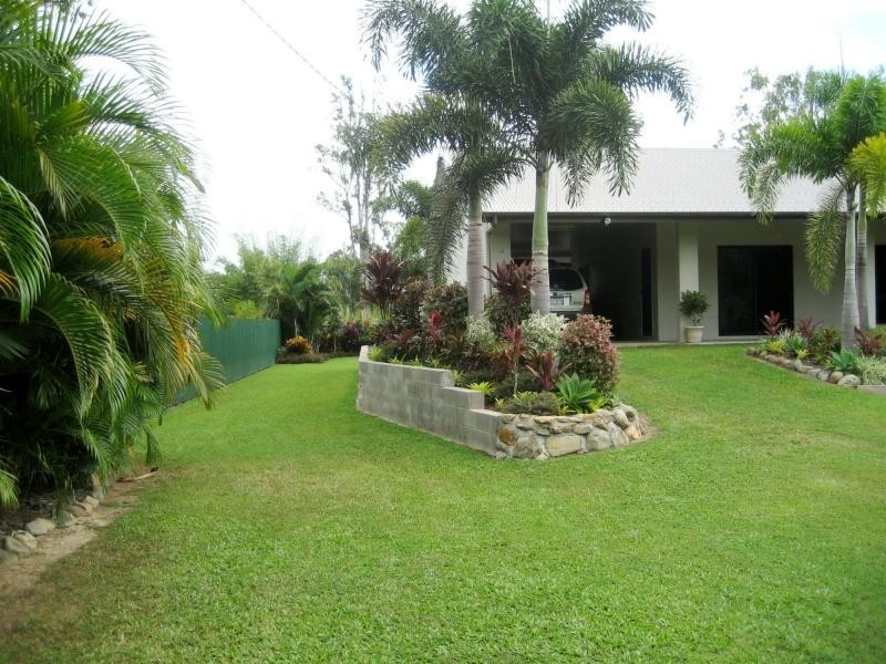 4 Clitheroe Street, Cardwell QLD 4849