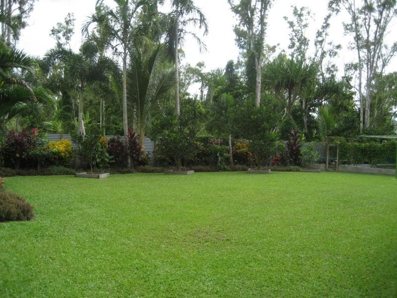 4 Clitheroe Street, Cardwell QLD 4849