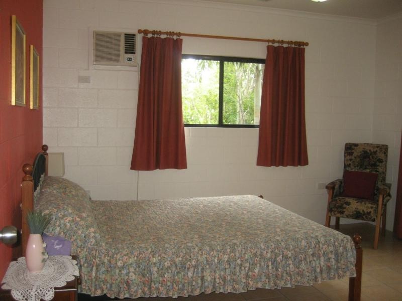 4 Clitheroe Street, Cardwell QLD 4849