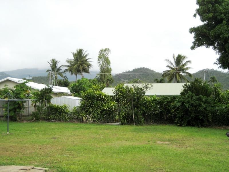 11 Jamieson Street, Cardwell QLD 4849