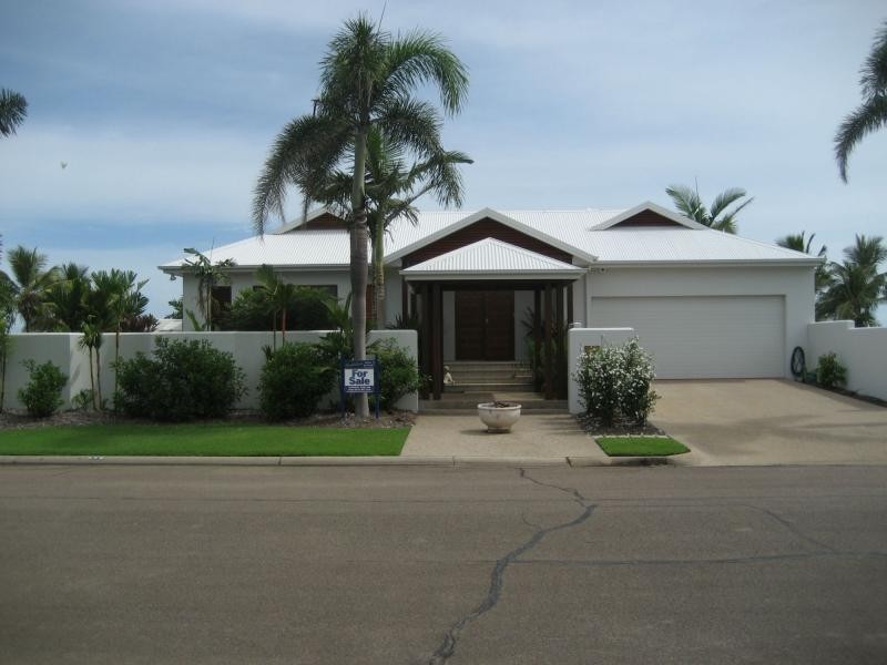 61 Keith Williams Drive, Cardwell QLD 4849