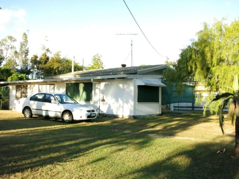 24 Roma Street, Cardwell QLD 4849