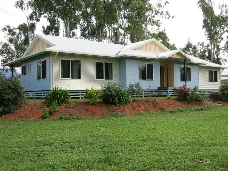 55645 Bruce Highway, Cardwell QLD 4849