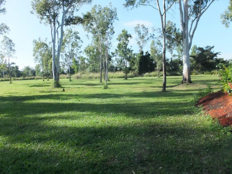 55645 Bruce Highway, Cardwell QLD 4849