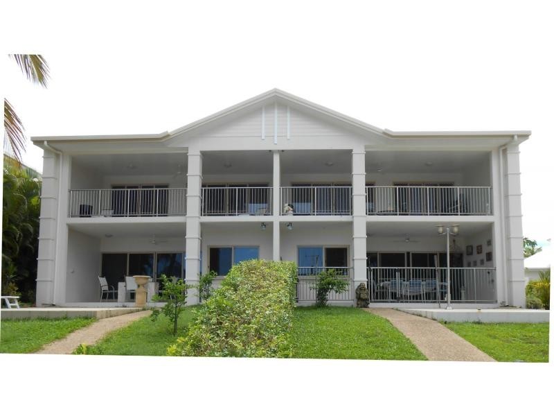 Unit 2/23 Poinciana Boulevard, Cardwell QLD 4849