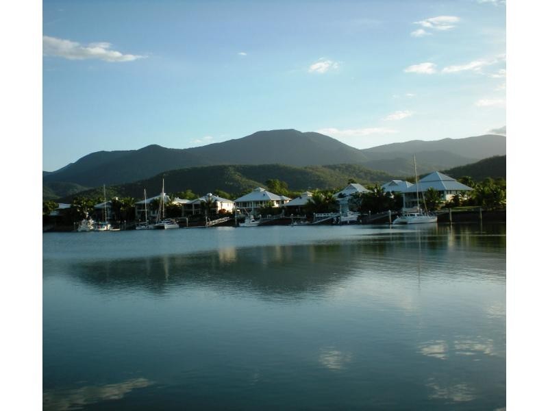 Unit 2/23 Poinciana Boulevard, Cardwell QLD 4849