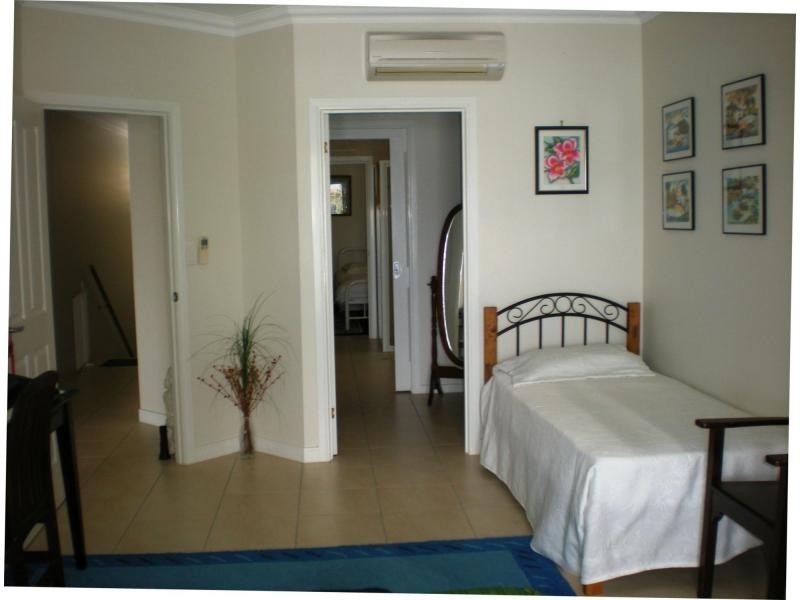 Unit 2/23 Poinciana Boulevard, Cardwell QLD 4849