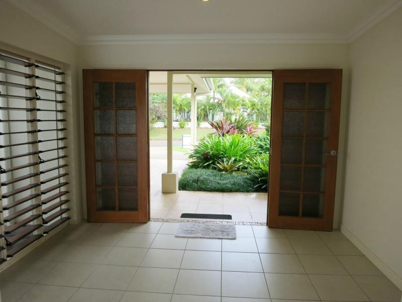 Unit 1/21 Poinciana Boulevard, Cardwell QLD 4849