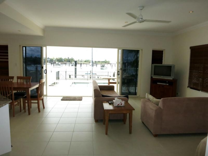 Unit 1/21 Poinciana Boulevard, Cardwell QLD 4849