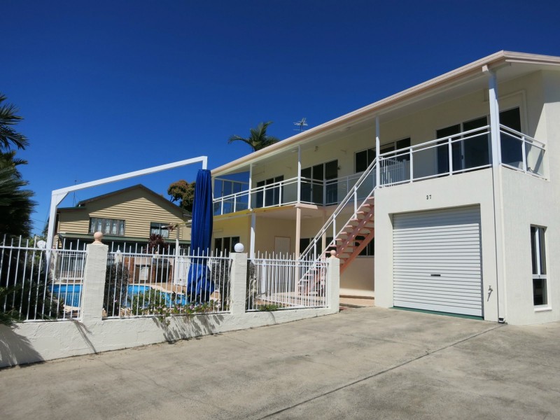 37 Marine Parade, Cardwell QLD 4849