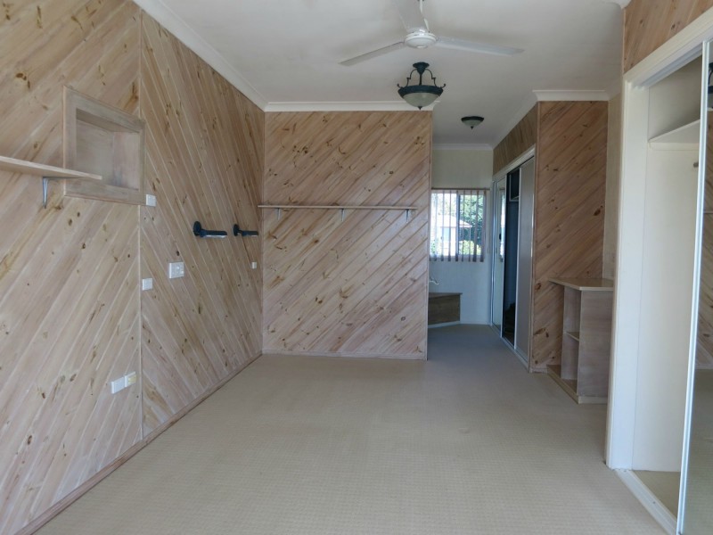 37 Marine Parade, Cardwell QLD 4849