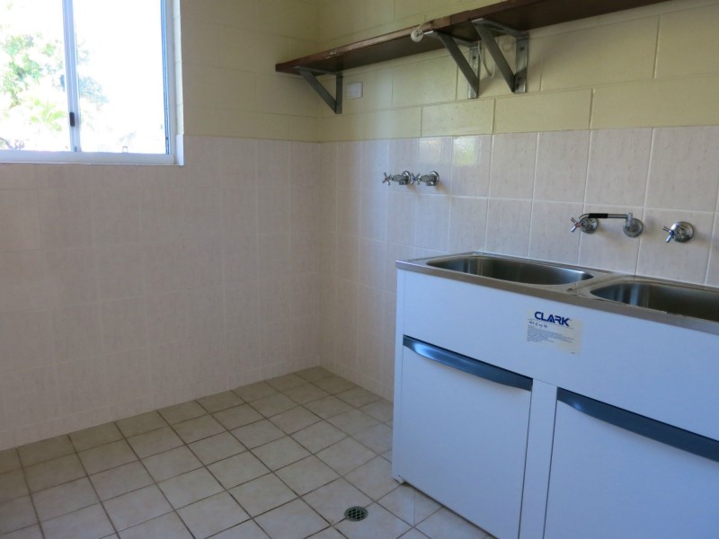 37 Marine Parade, Cardwell QLD 4849