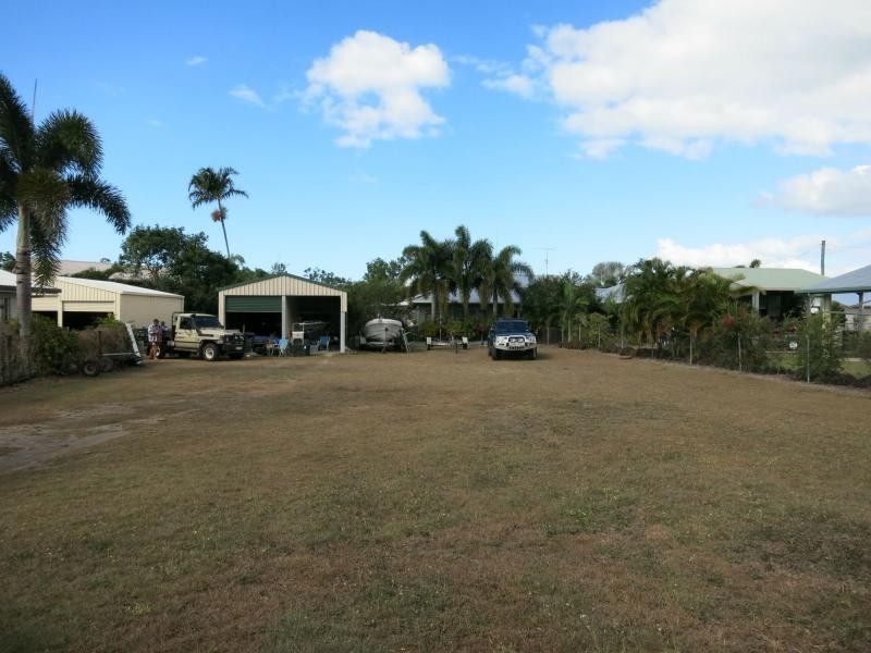 4 White Street, Cardwell QLD 4849