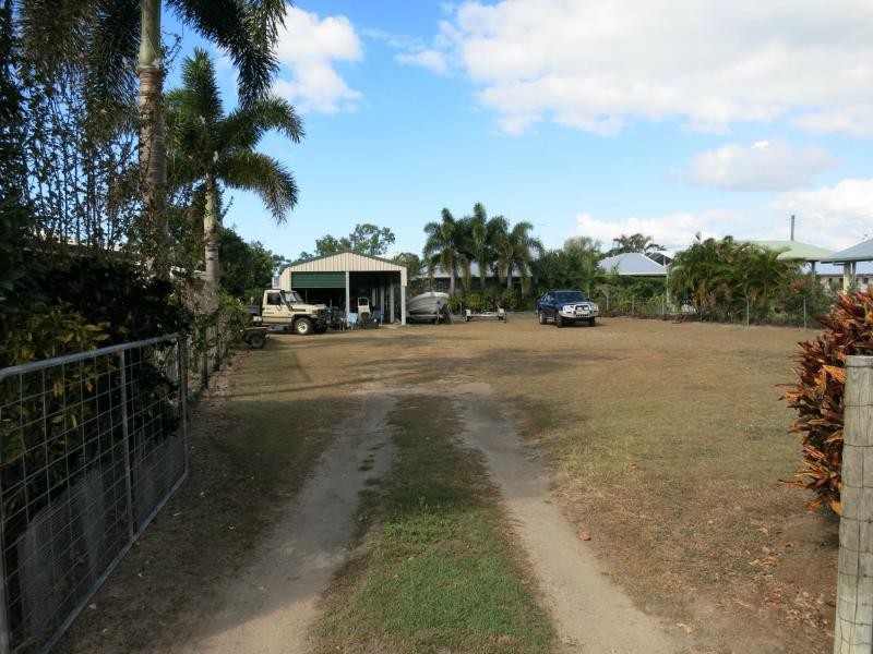 4 White Street, Cardwell QLD 4849