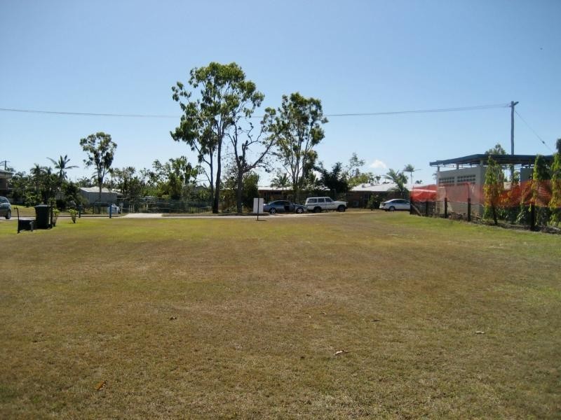 1 Albert Street, Cardwell QLD 4849