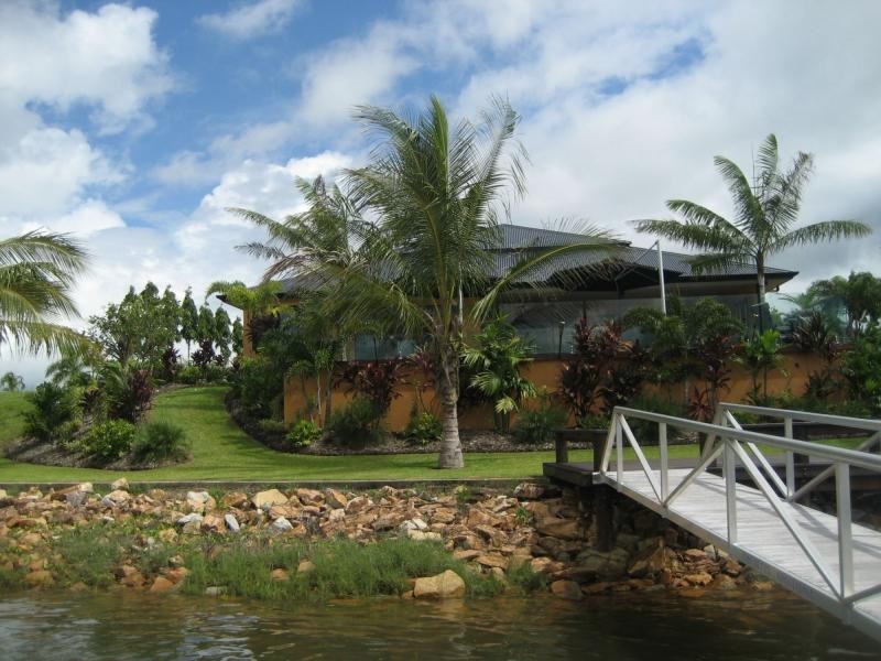 18 Royal Palm Avenue, Cardwell QLD 4849