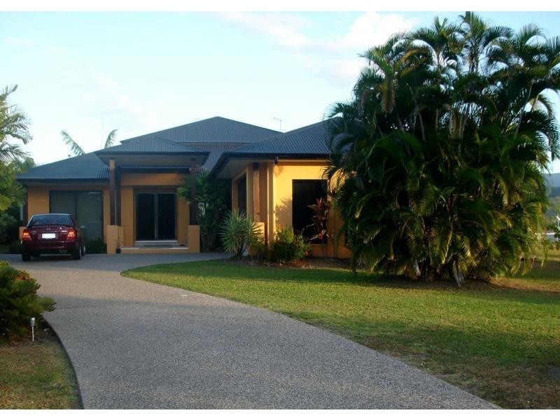 18 Royal Palm Avenue, Cardwell QLD 4849