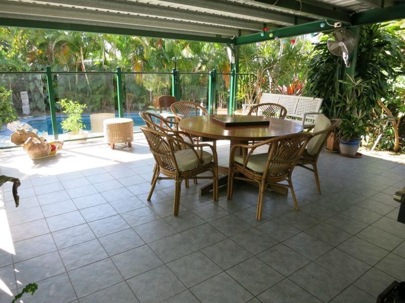 4 Albert Street, Cardwell QLD 4849