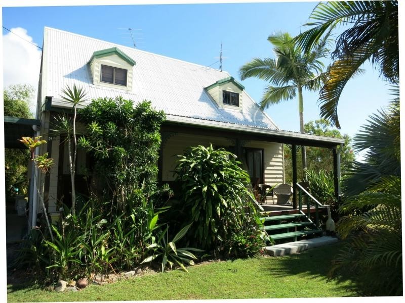 4 Albert Street, Cardwell QLD 4849