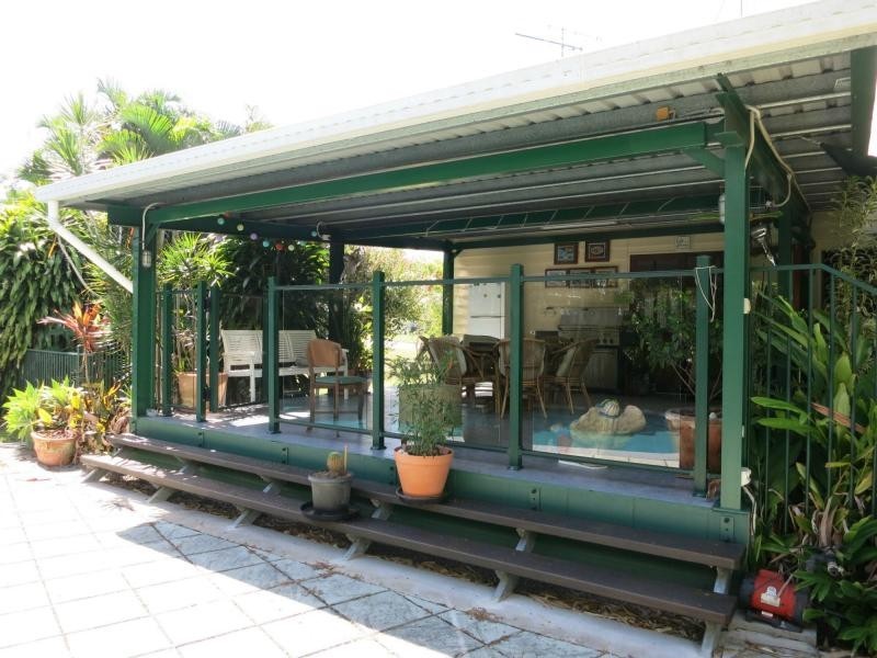 4 Albert Street, Cardwell QLD 4849