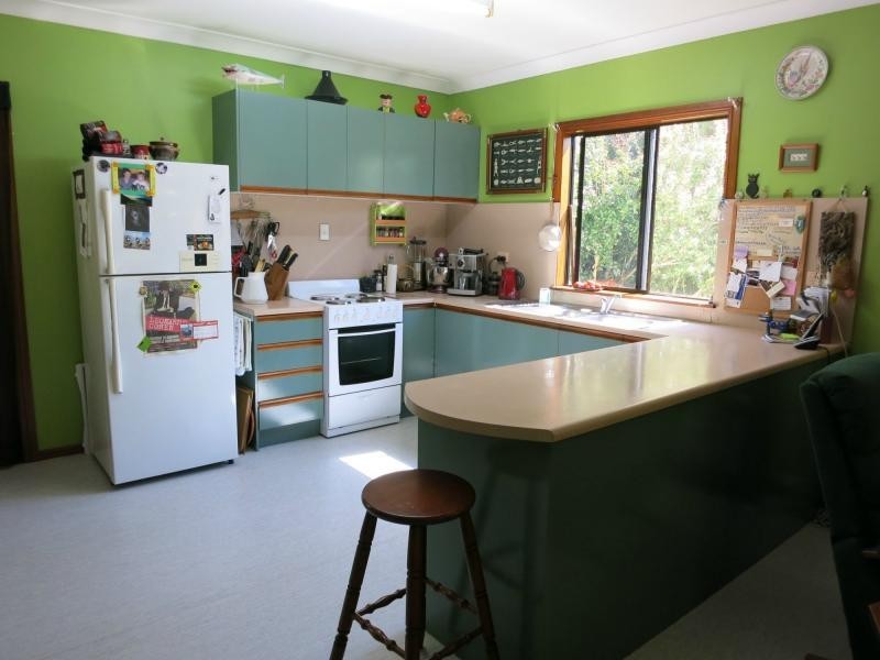 4 Albert Street, Cardwell QLD 4849