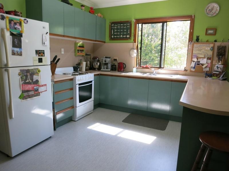 4 Albert Street, Cardwell QLD 4849