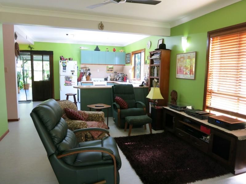 4 Albert Street, Cardwell QLD 4849