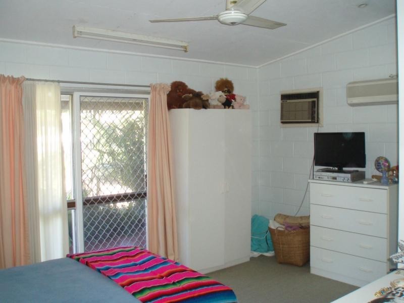 10 Ferguson Street, Cardwell QLD 4849