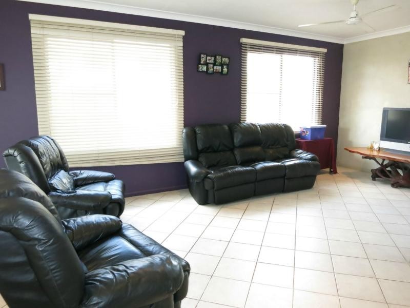 99 Roma Street, Cardwell QLD 4849