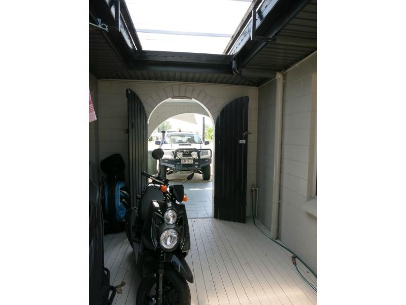 99 Roma Street, Cardwell QLD 4849