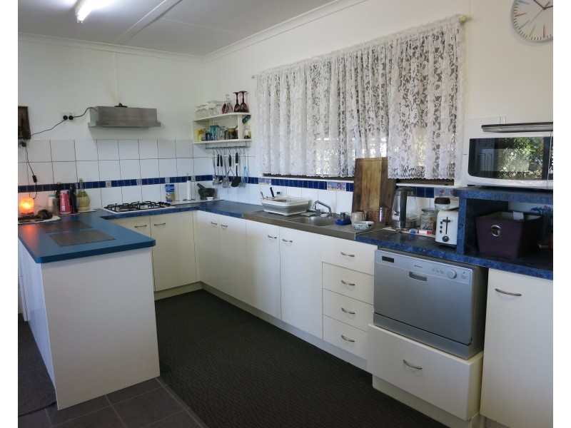 13 Winter Street, Cardwell QLD 4849