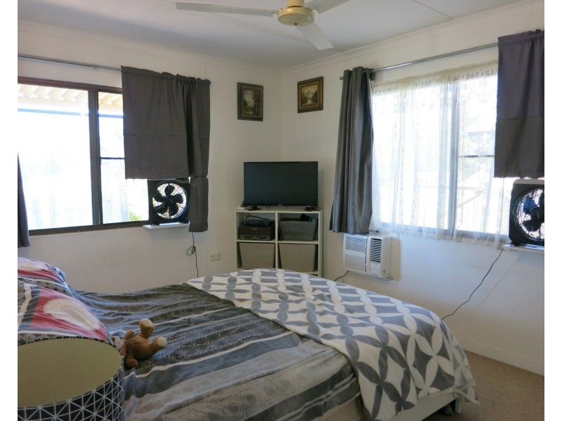 13 Winter Street, Cardwell QLD 4849
