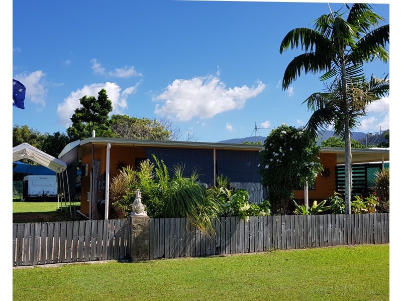 13 Winter Street, Cardwell QLD 4849