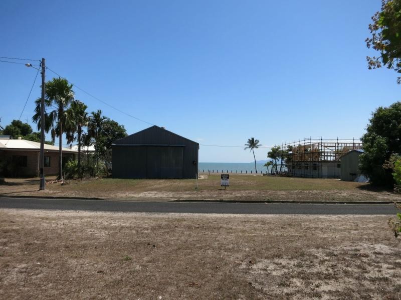 L2, 31 Marine Parade, Cardwell QLD 4849