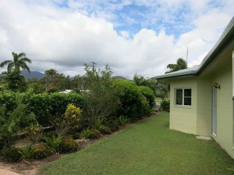 2 White Street, Cardwell QLD 4849
