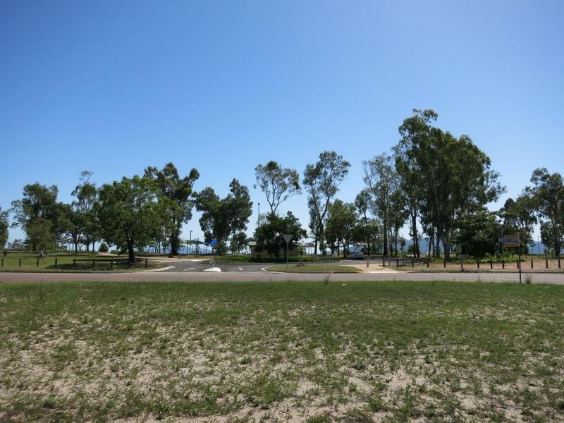 1 Coral Sea Drive, Cardwell QLD 4849