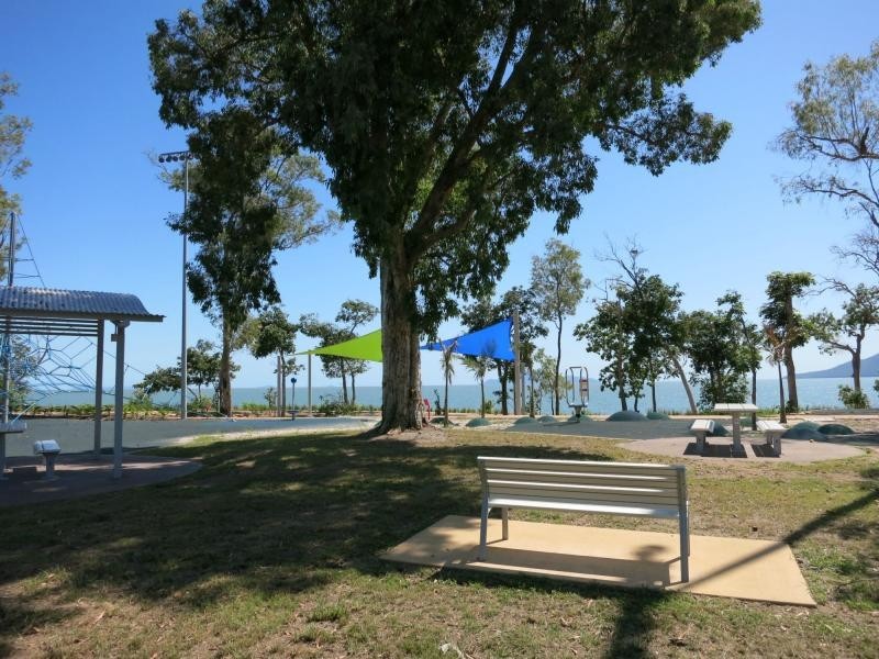1 Coral Sea Drive, Cardwell QLD 4849