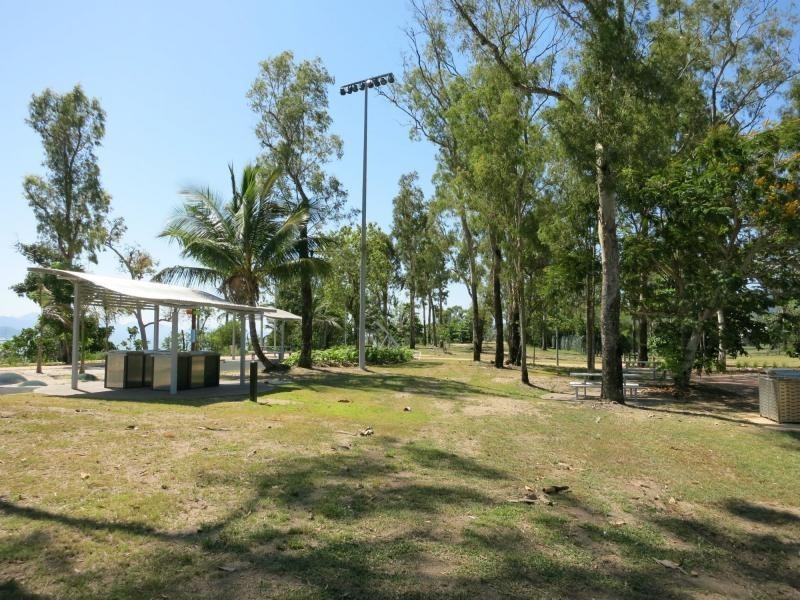 1 Coral Sea Drive, Cardwell QLD 4849