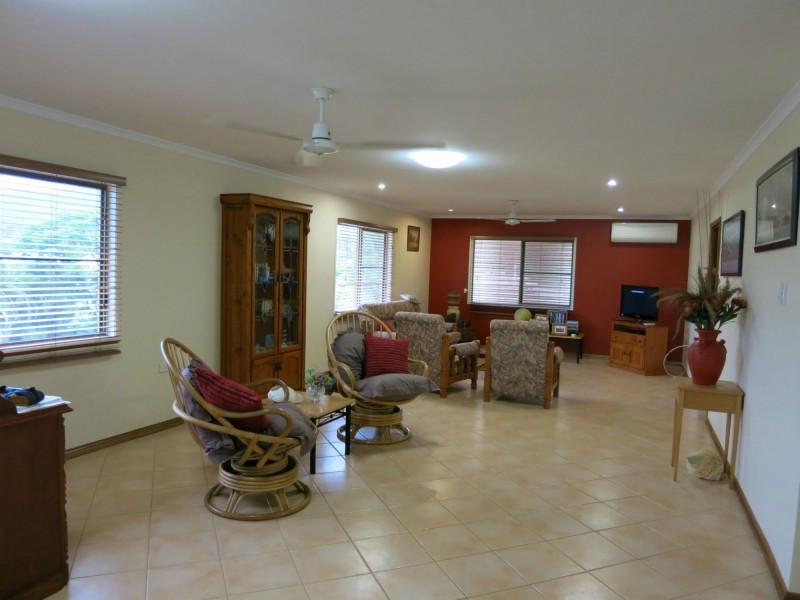 18 Landsdown Street, Cardwell QLD 4849